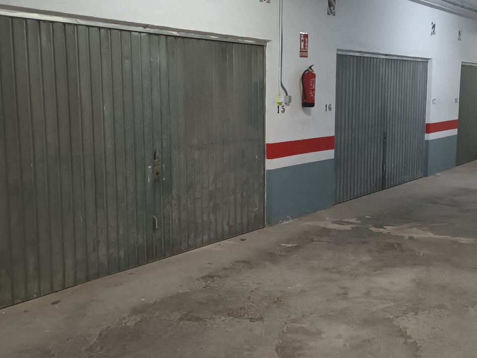 Parkeringsplads i Torrevieja, Alicante - foto 3